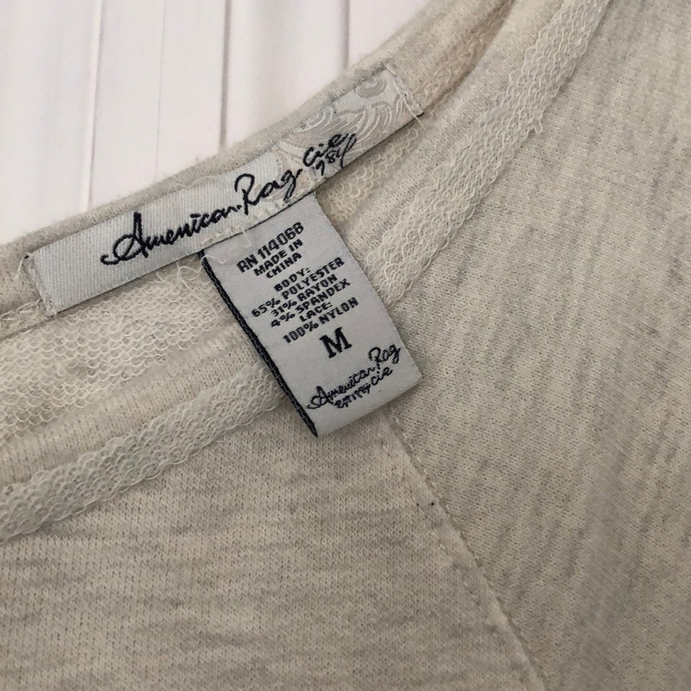 Oatmeal/Ivory T-shirt with Lace Hem - Picture 5 of 5